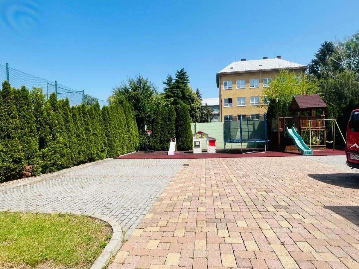 Penzion Benedikti Prievidza Ngoại thất bức ảnh